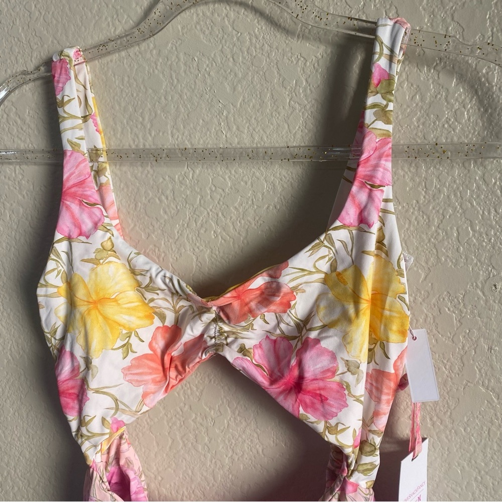 Love Shack Fancy X Hurley Hibiscus Cheeky One Piece Swim Suit Floral Cut… - Picture 17 of 17